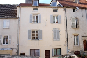 immeuble à la vente -   70100  GRAY, surface 368 m2 vente immeuble - UBI477185477